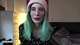 Maledom și umilință în porno german cu penis mic