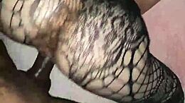 Avevo voglia di sesso, quindi ho preso il suo grosso cazzo ebano e gli ho permesso di venire dentro di me in un incontro interrazziale