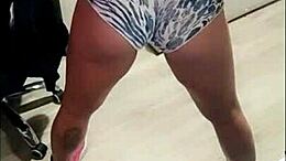 Fitness enthusiast from Brazil goes to the gym, gets horny and ends up having a great squirting orgasm.