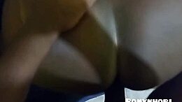 Mujer casada con una alta libido siendo satisfecha por una gran polla