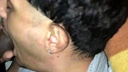 זין שחור גדול נותן לבחור לבן נסיעה קשוחה