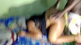 Pembantu hitam memberi saya kontol hitam besar yang sedang diperkosa dan jilatan pantat yang bagus