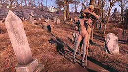 Si cantik karton menjadi liar dalam sesi gameplay yang panas