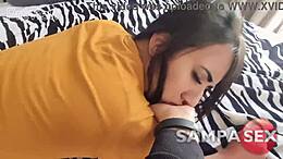 Mlada latinska najstnica dobi svojo tesno ritko napolnjeno s spermo po intenzivni analni seansi