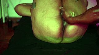Thick light skin woman with tats gets clit rubbed