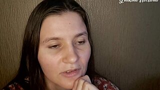 Petite Russian girlfriend sucks and blows with passion