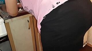 Stepmom unaware, I wank in jeans during cooking