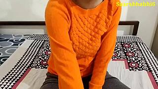 भारतीय स्टेप डॉटर स्टेप फादर को रफ सेक्स के लिए लुभाती है! डर्टी टॉक्स वाइल्ड ब्लोजॉब एक्शन की ओर ले जाते हैं। वाह!