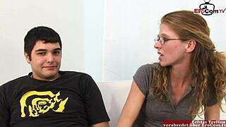 Zorra normal con gafas anhela bbc mientras su marido la ve engañar