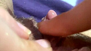 Páni, obří klitoris zblízka! 😱