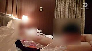 Intenzív ázsiai amatőr menet mély nyalással és vad punci nyalással