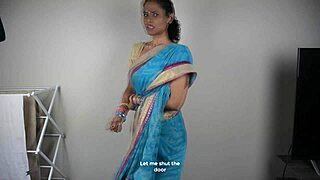 स्लट्टी इंडियन पॉर्नस्टार तमिल पीओवी सेक्रेटरी रोलप्ले फन में