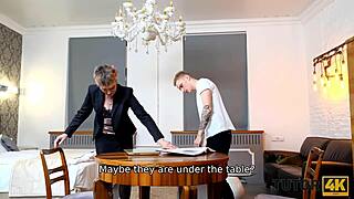 Tutor4k Kypsä opettaja ilman laseja helposti vieteltävä oppilaan toimesta sukkahousuissa suuseksi