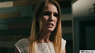 स्टॉकर जेन वाइल्ड और नेटली नाइट को एंग्री एफएफएम सेक्स में फोर्स करता है