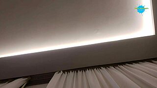 واو! ميلف مصرية أنيقة تلتقي قضيب عملاق نيموس خلف الكواليس