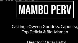 Невероятно! Готик кралица богиня взема тройни огромни курчета в двоен анал!