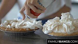 Ej, bijatyka przy pieczeniu z przyrodnimi siostrami Serena Blair i Leda Lotharia