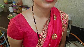 Kuuma intialainen desi kylän käly naidettu koiratyylissä likaisella hindi-äänellä