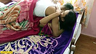 सुंदर भाभी की इमोशनल फर्स्ट टाइम डेवर के साथ