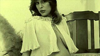 Vintage Gravid Lesbiske Udforsker Behårede Lyster