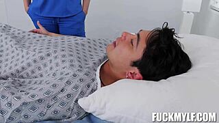 Ένα θαυματουργό μασάζ με τη Βανέσα Κέιτζ και τον Κρίστιαν