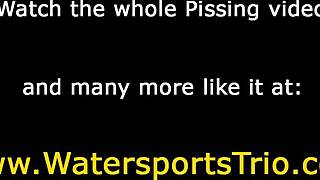 嘿，想看穿衣妹子户外喝尿吗？