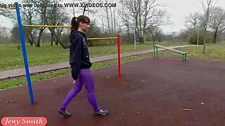 Jeny Smiths panty workout voelt zo verdomd heet!