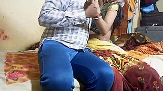 अहह, पहली बार देशी प्रिया भाभी धोखा देती हुई चुदाई, इतना गलत