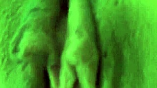 Крупный план интенсивного лижения ануса с русской тинейджеркой 18+