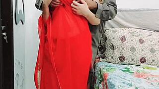 भारतीय भाभी, देवर के साथ असली सेक्स के बारे में बताओ?