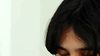 MILF maćeha slobodno korišćena od pastorka na Dan Svetog Patrika