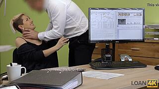 Ó istenem, olyan rendetlen vagyok, piszkos casting hitelügynökségnél pénzért