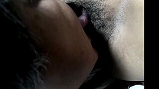 Amo succhiare quella figa bagnata della mia troia matura!