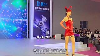 2023年我的狂野中国性娃娃体验