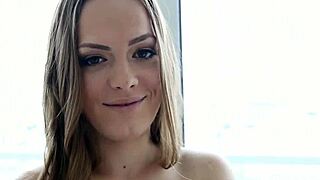 hey, esta linda jovencita 18+ se pone super perversa rápido! 😈