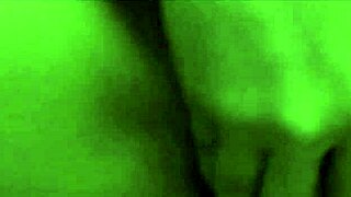 वाह, सोती हुई सौतेली बेटी को डैडी वाइल्ड एक्शन के लिए जगाया!