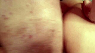 Três no Estilo Cachorrinho com Um Pau e Duas Bucetas Apertadas na Orgia Caseira