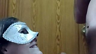 mi mujer me sorprende despues de la ducha