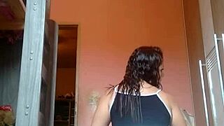 Watch these Brazilian teens dance funk 22