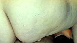 Rubbing Cum Into Pregnant Milf's Pussy