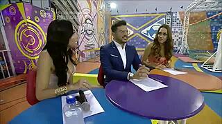 Iniciamos Con El Desfile De Las Chicas