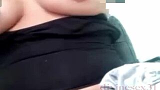 jugando en video llamada caliente
