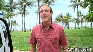 I watch live gay sex, it's so hot