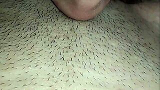 Jag slickade hennes röv och fitta bra och fick runka för billiga videor