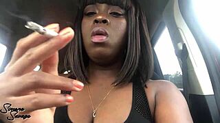 Почему ты куришь эту сигарету в моей машине?