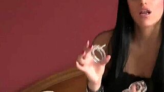 vlasništvo nad tvojim kurcem je sve moje večeras