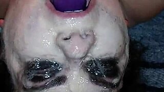 Ms TL Gets Messy with Her Favorite Dildo Toy