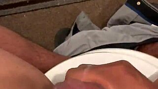 हॉट ट्विंक दूसरे लड़के संग जोशीली गे चुदाई करता है