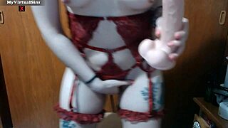 hot redhead latina masturbates shaved pussy homemade