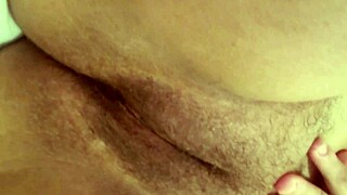 novinha gozando sozinha em masturbacao caseira parte 1